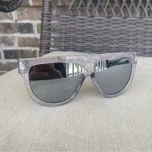 Wide frame sunglasses